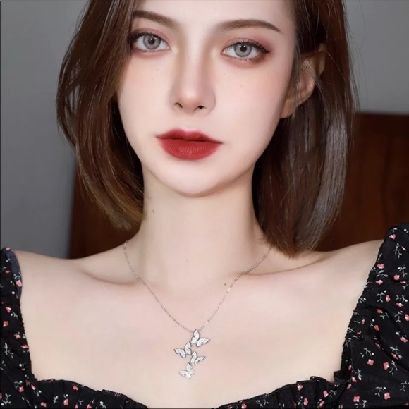 New 925 Silver Multi Butterfly Diamond Necklace - Picture 2 of 15